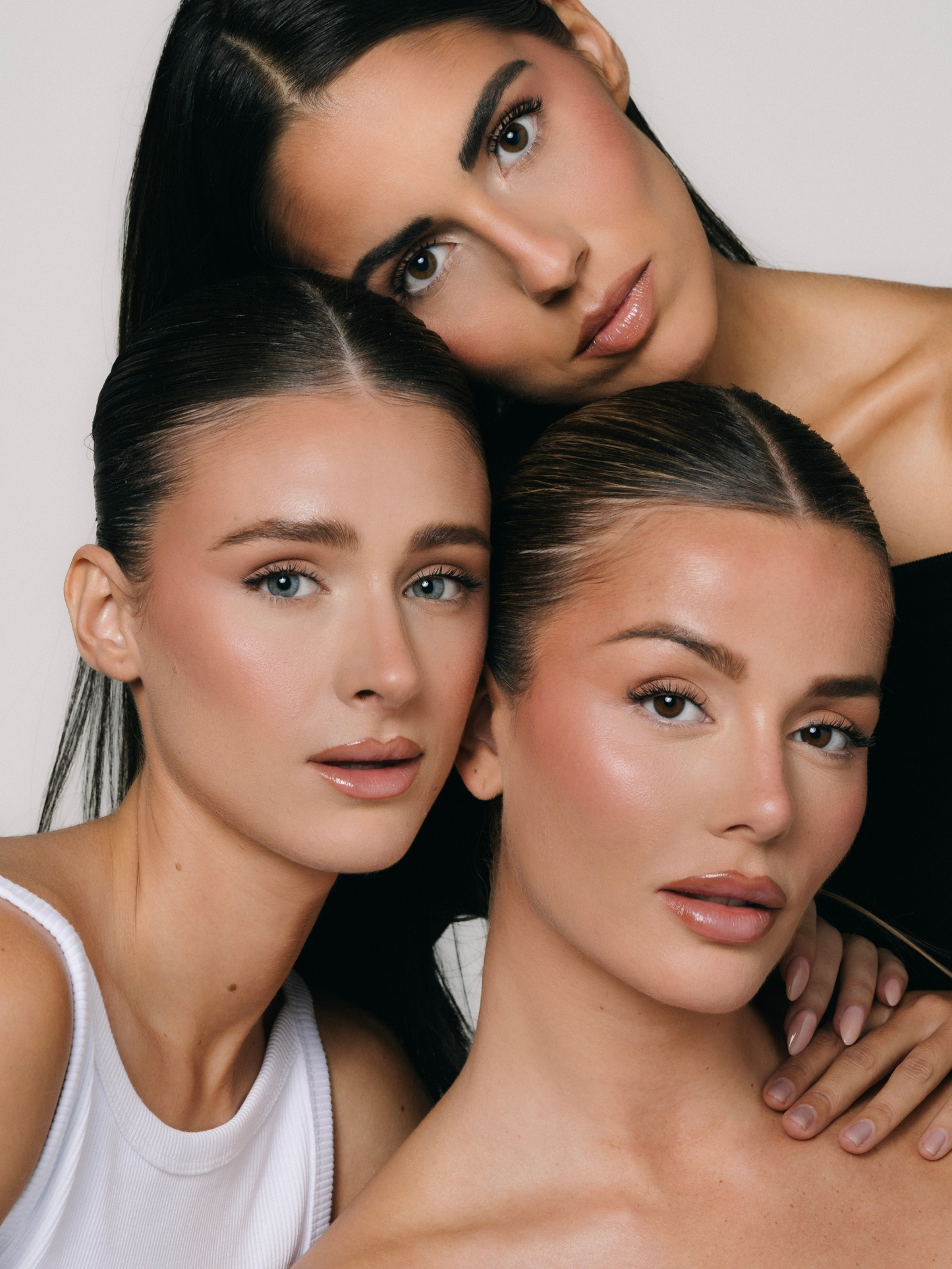 TRIO BRUSH + LIPS COLLECTION