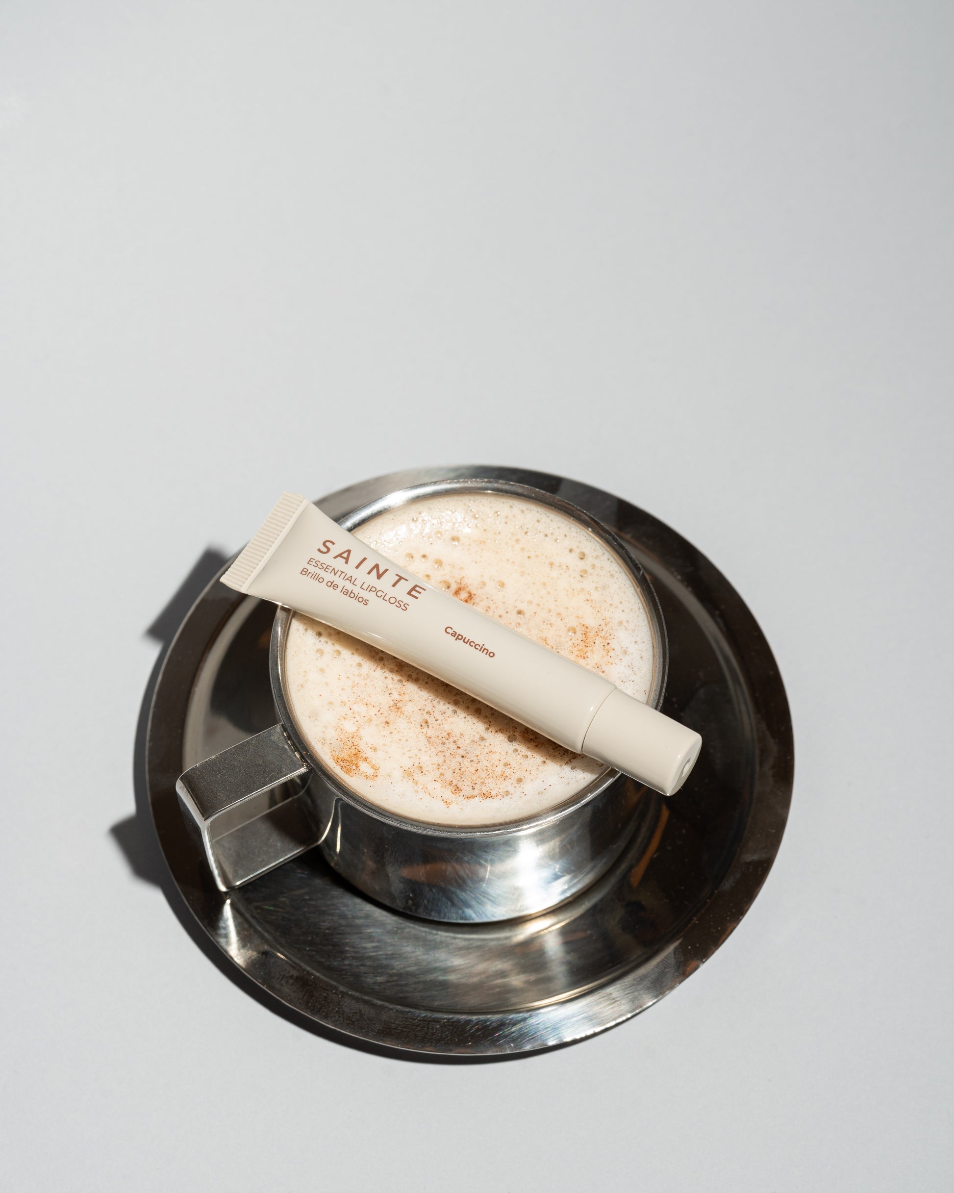 ESSENTIAL LIPGLOSS
